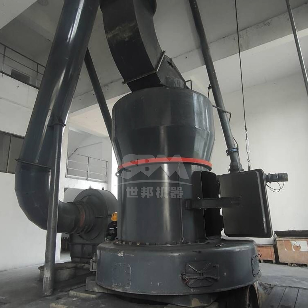 Microscopic view of optimally ground glass powder for mosaic production